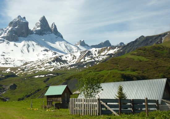 Tour des Aiguilles d’Arves – Étape 1 – du Col du Mollard au Chalet de la Croë