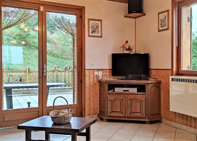 Chalet l’Agnelin – 8 pers. – grande terrasse plein sud – vue montagne – Albiez Montrond