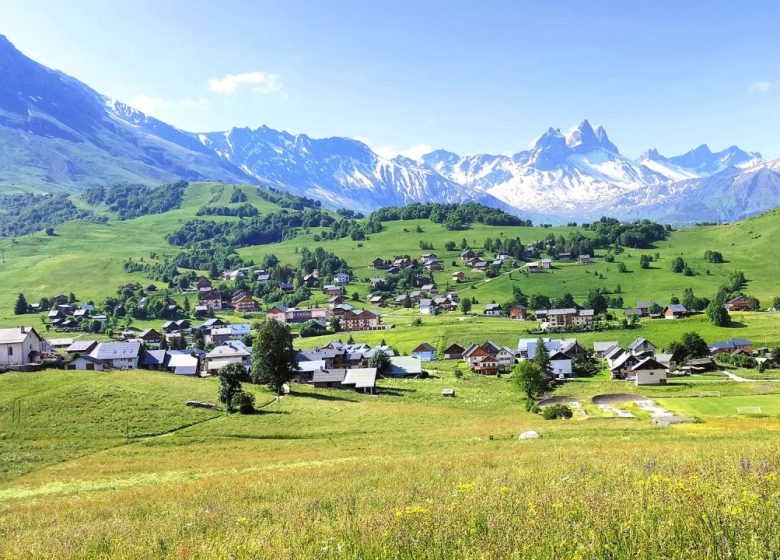 Tables de pique-nique des Contamines