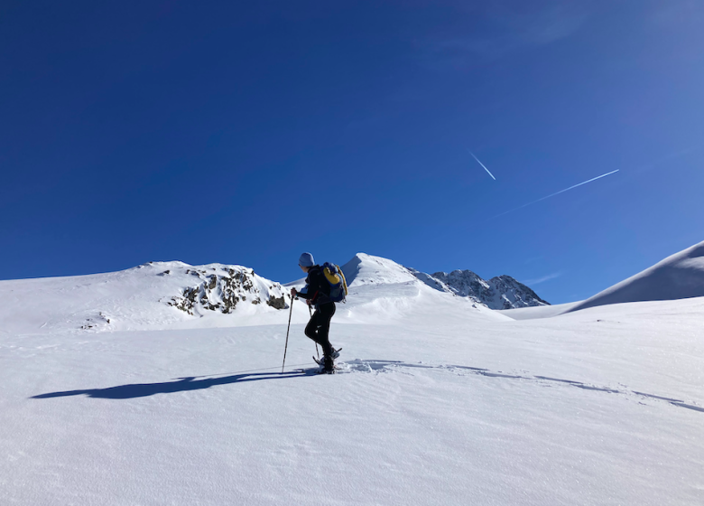 Au pied des Aiguilles d’Arves – Randonnée en raquettes à la journée